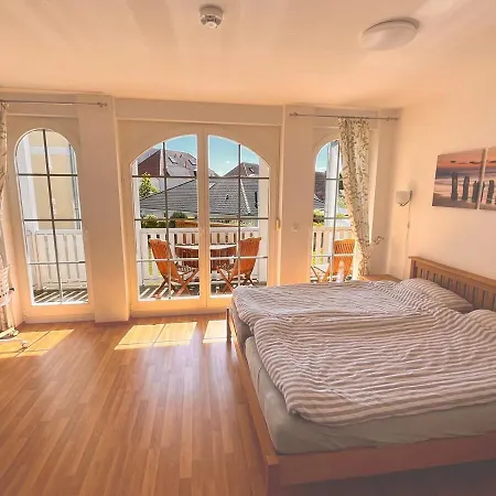 Strandnahe 100qm Mit Veranda & Balkon Apartment Graal-Mueritz